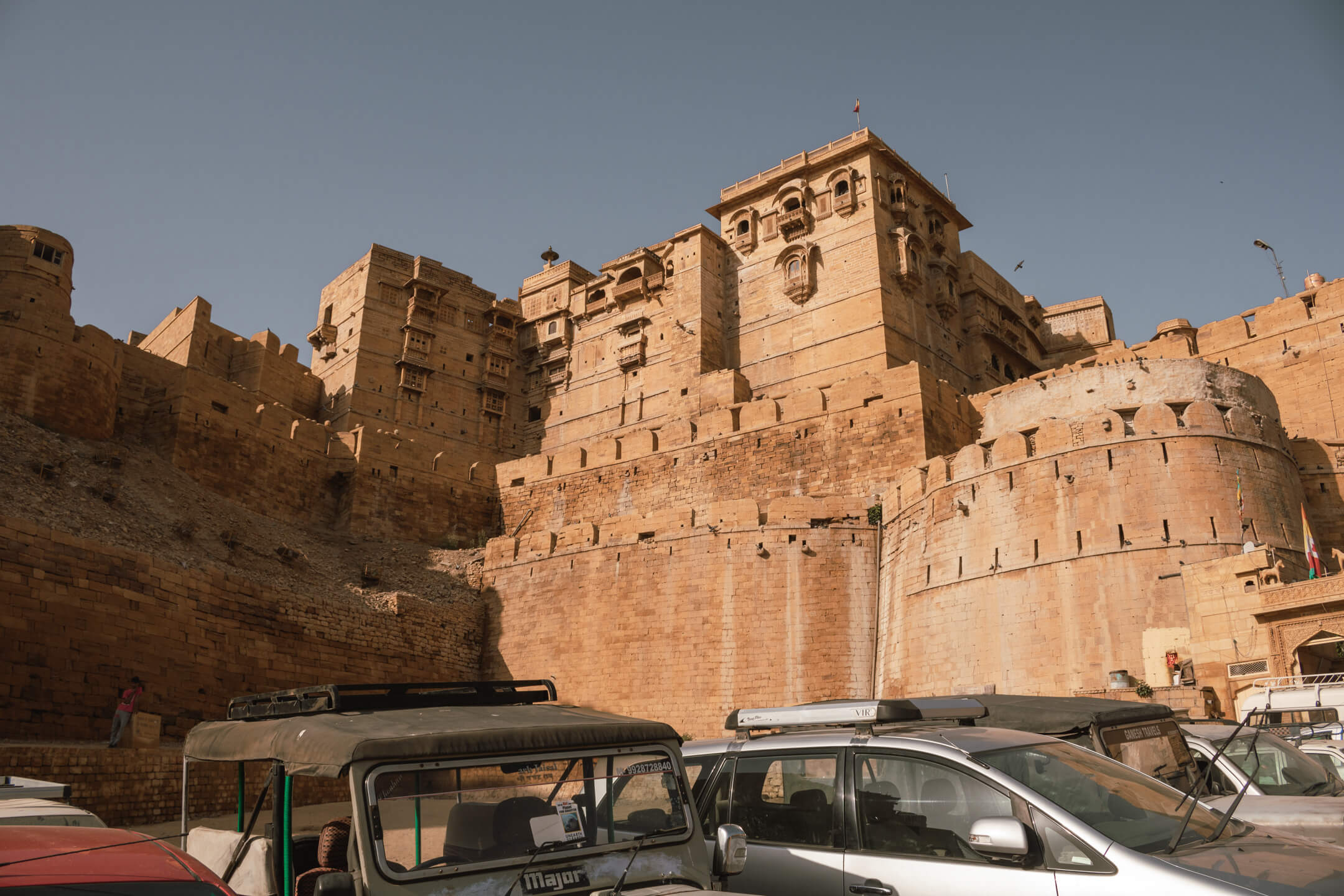 The Best Places To Visit In Jaisalmer (The Golden City Of India)